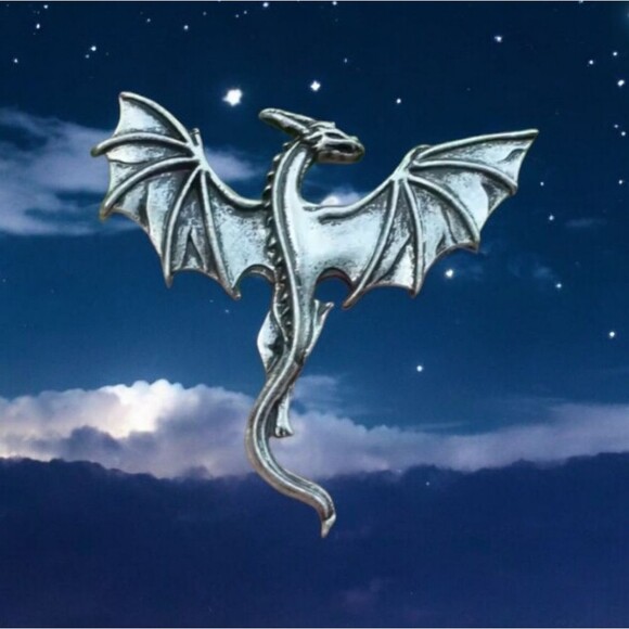 NEW Pewter Silvertone Dragon Brooch GOT Fantasy Dragon Jewelry A - Picture 1 of 6